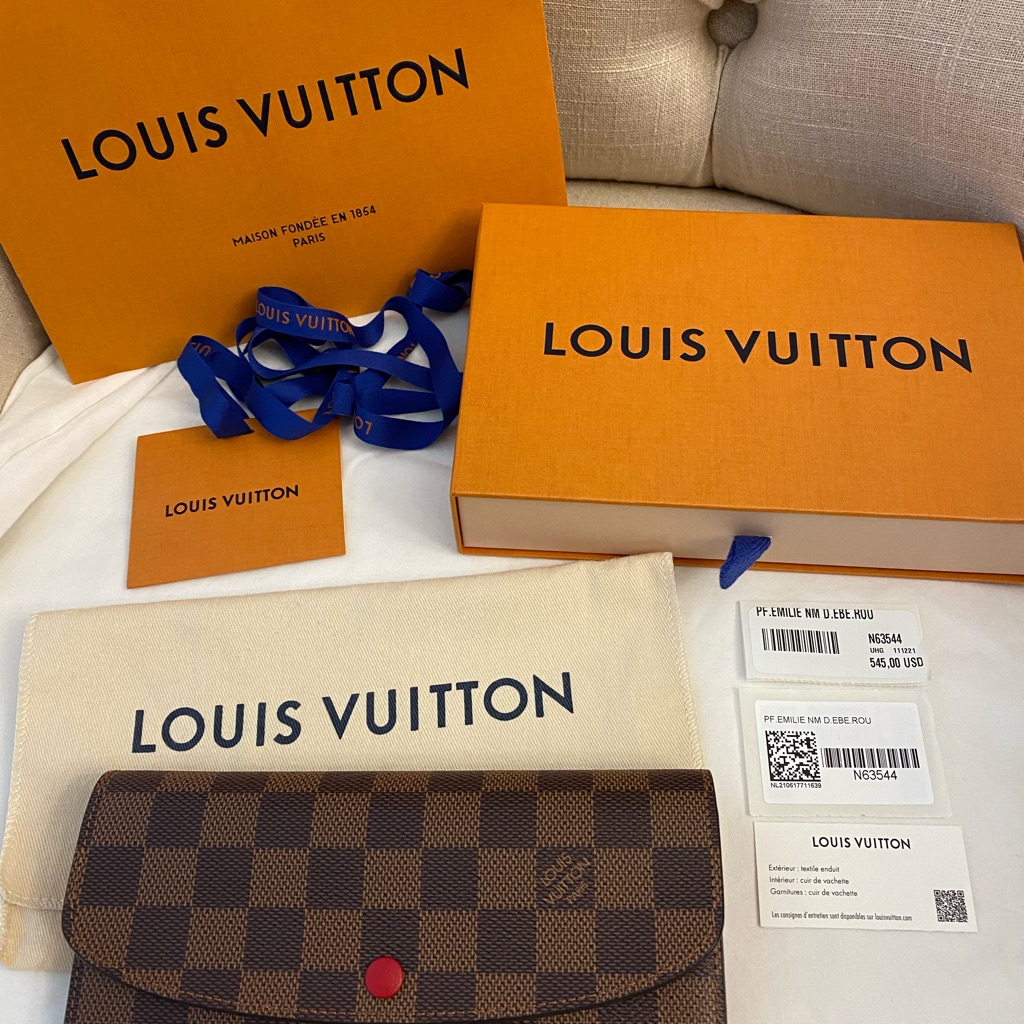 Louis Vuitton Emilie Walllet